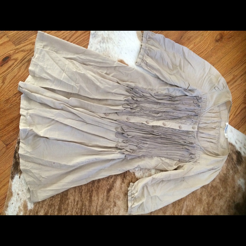 Cute peasant grayish-purple shirt.